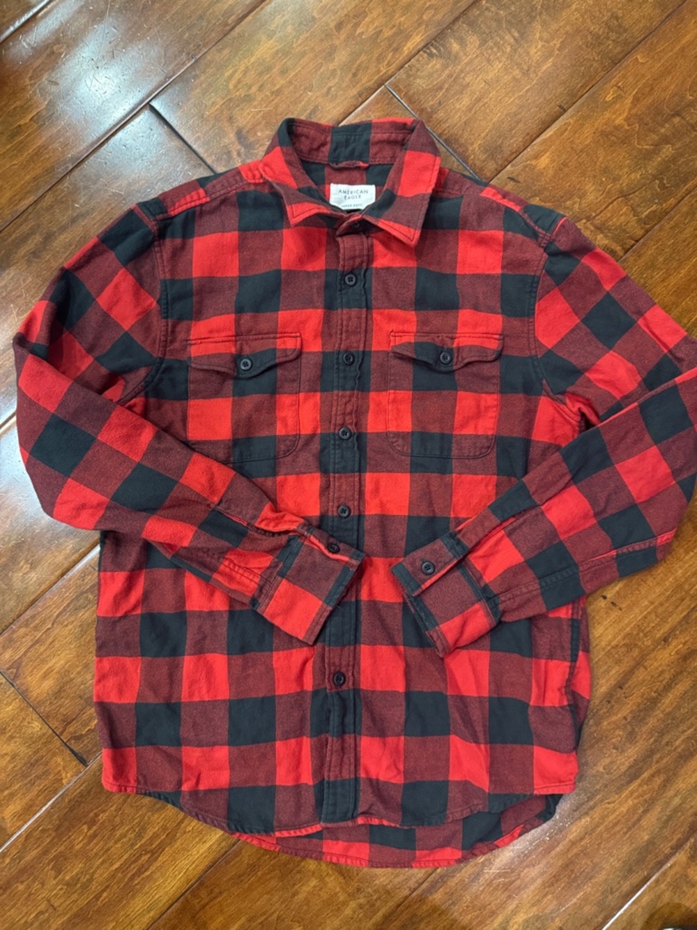 American Eagle super soft Red and Black Buffalo Plaid Flannel Button-Up Shirt
